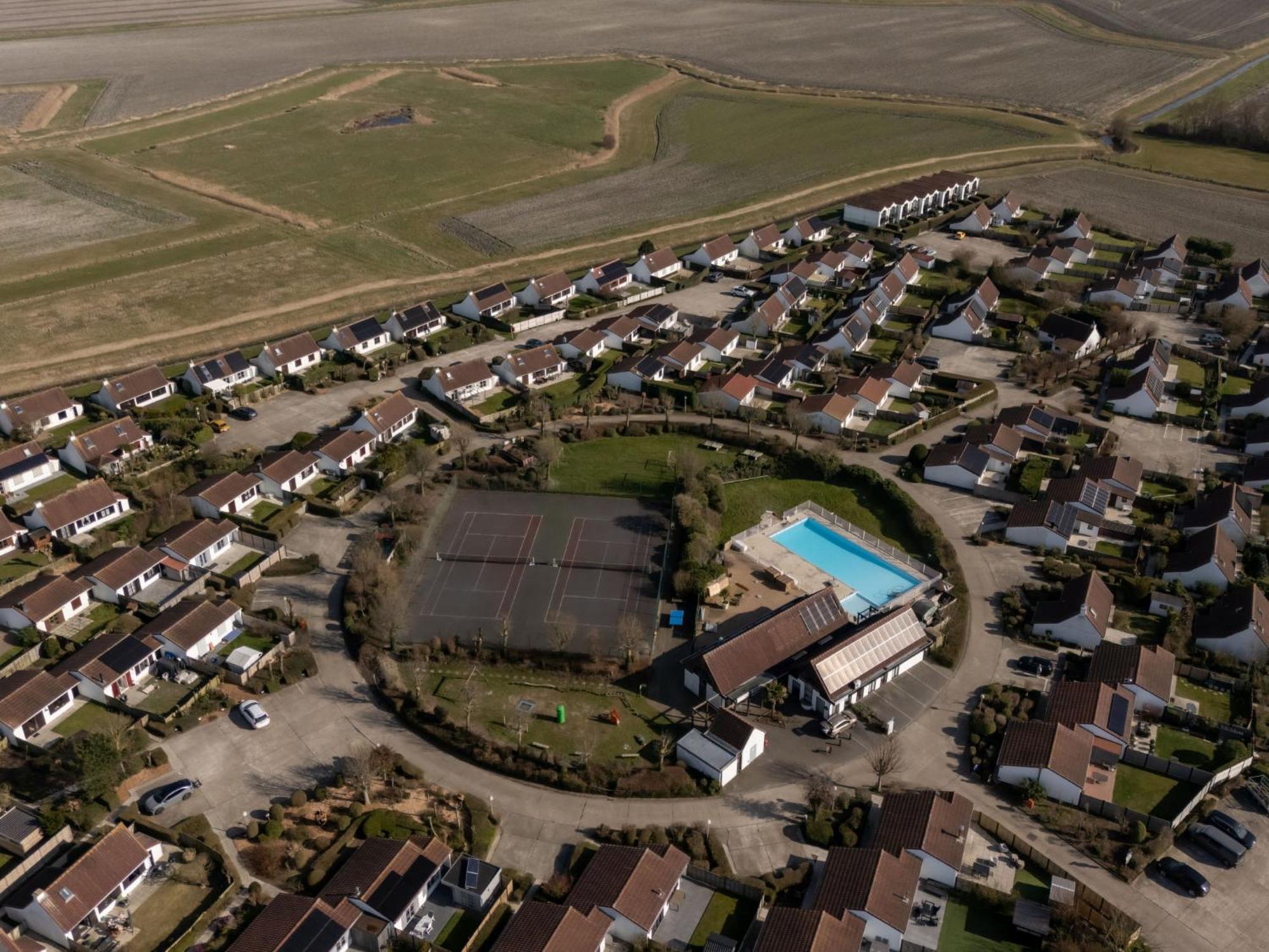 Holiday Home Zeepark Zeepolder-7 By Interhome De Haan Eksteriør billede